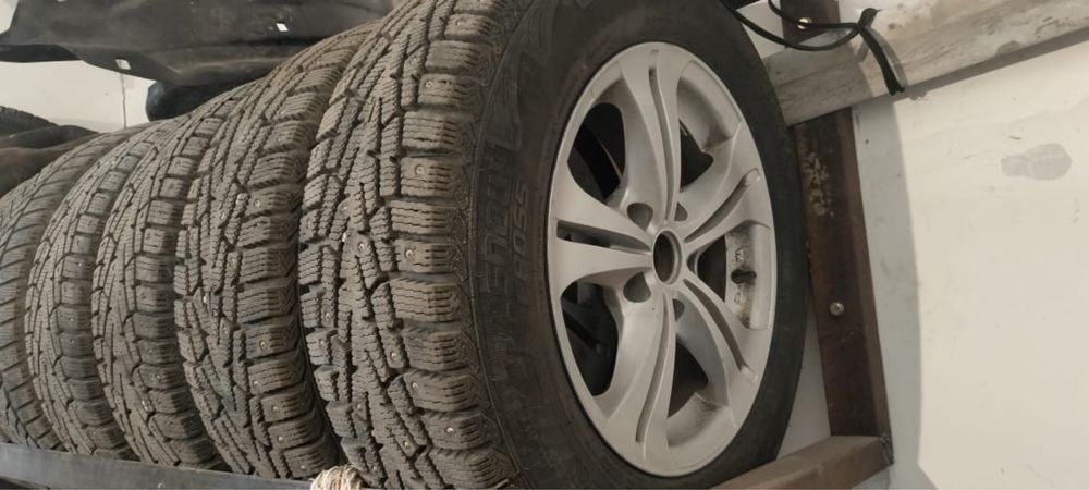 Покрышки R15 комплект почти новый