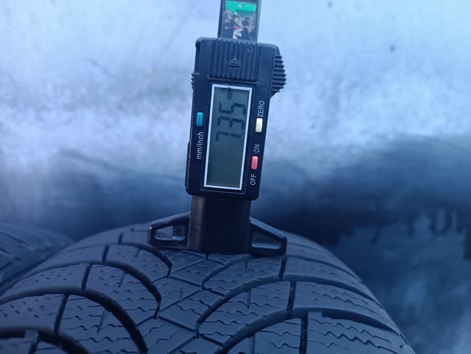 185/60/15 Nexen зимни