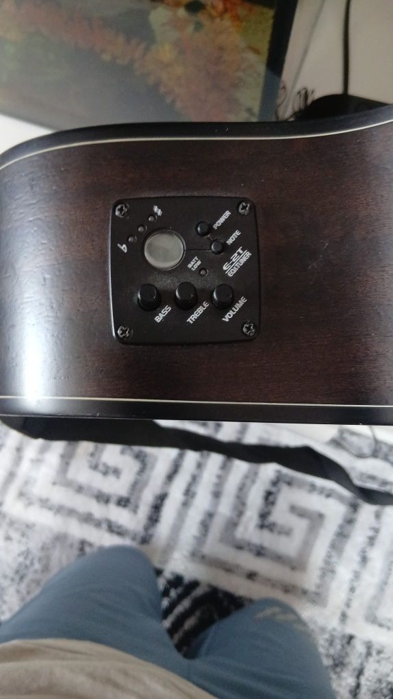 Chitara electro/acustica