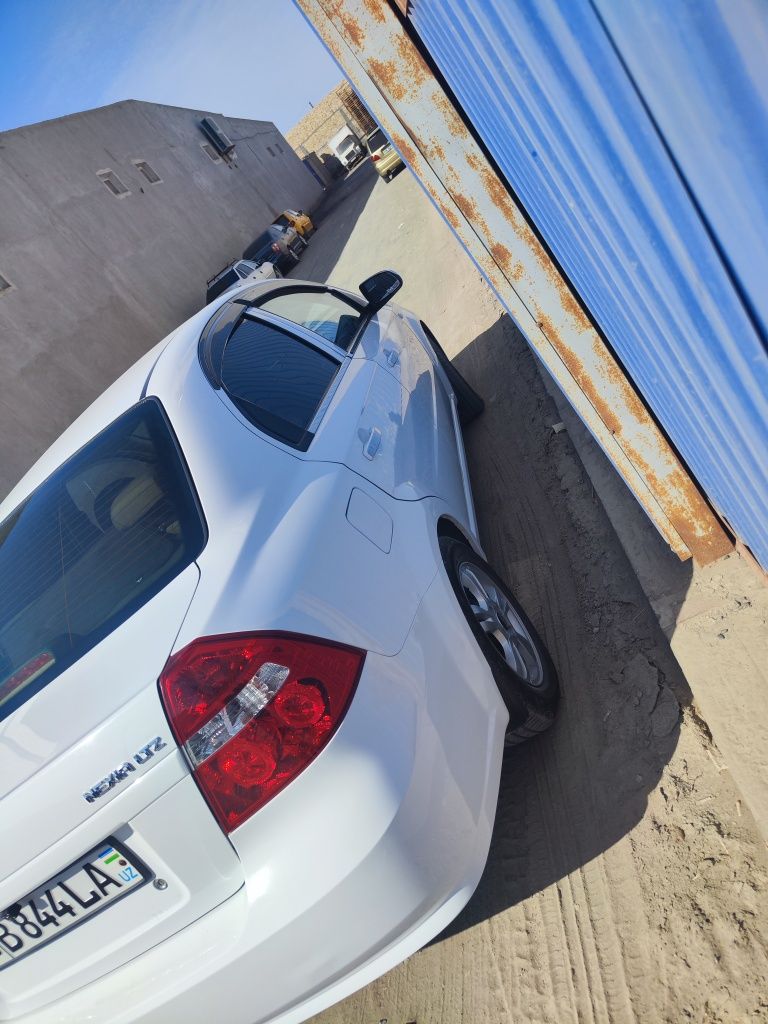 Nexia 3 avtomat 2018 yil 87500 km