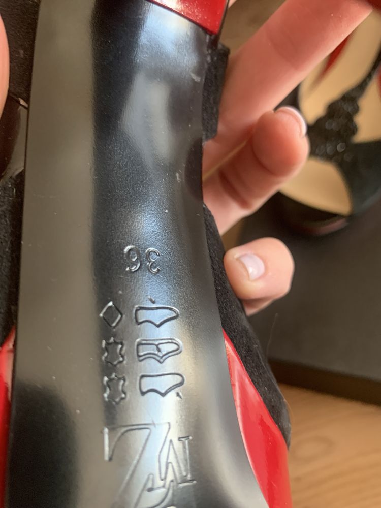 Сандали  BATA red label