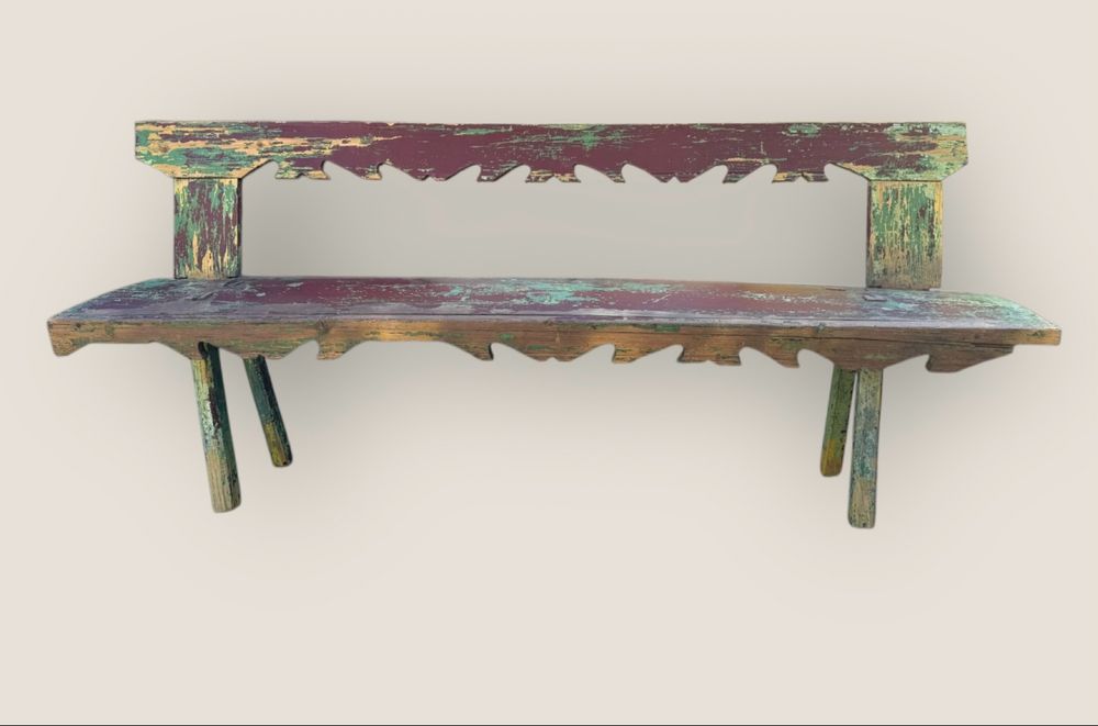 Bancheta taraneasca veche cu spatar si sezut din lemn de stejar