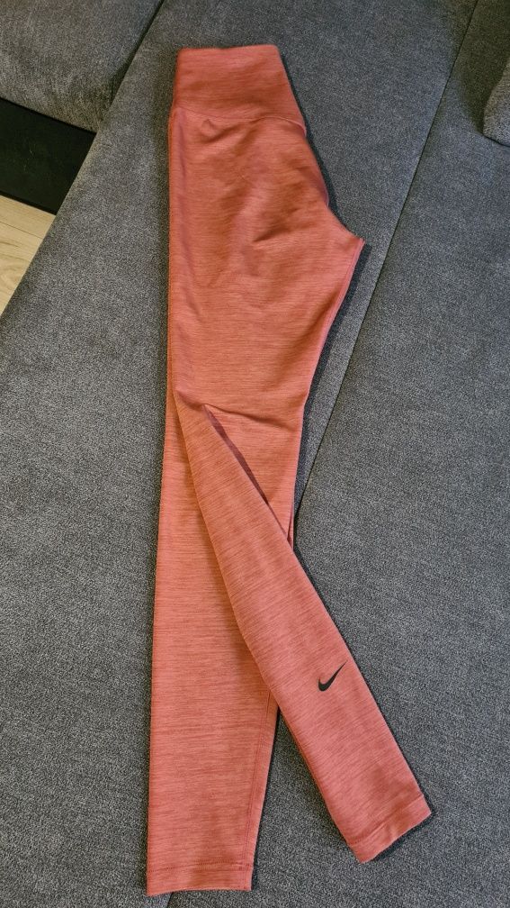 Nike original клин,тениски Nike, Рокля Le Coq Sportif Kappa