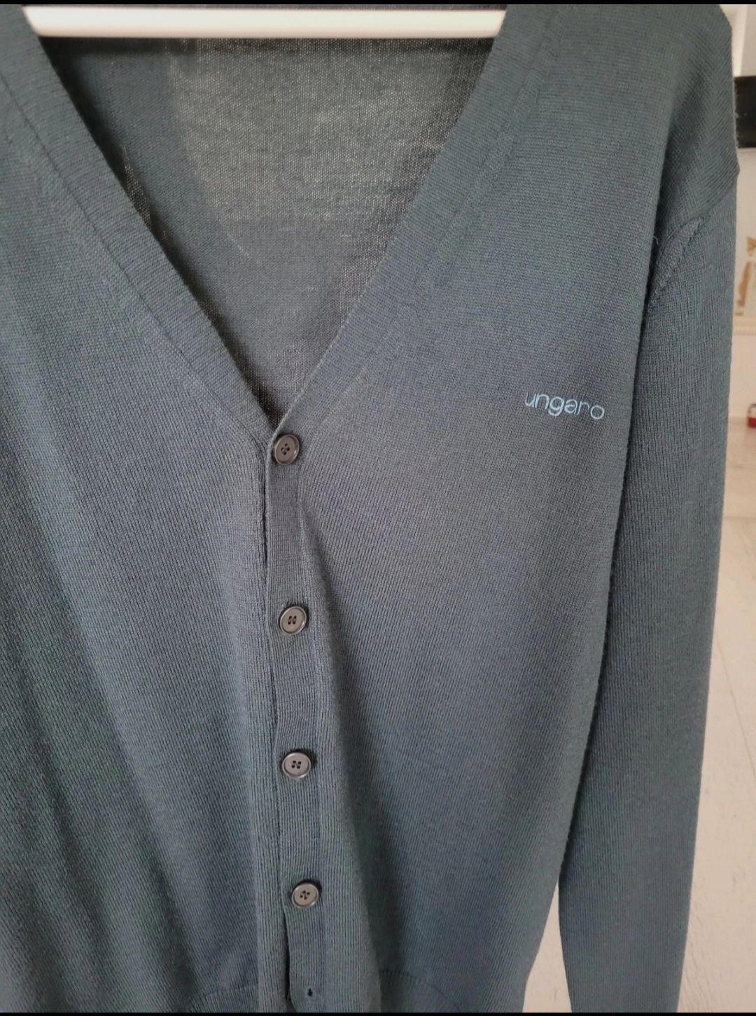 Cardigan pulover Ungaro