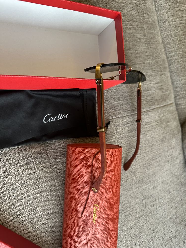 очила cartier