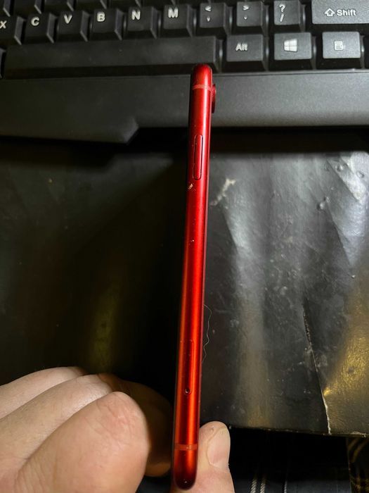 iPhone XR 128 Gb Rosu