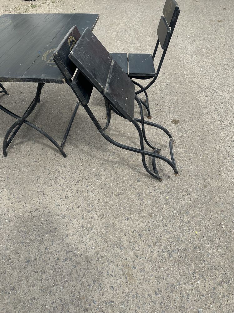 Продам стол стулья в комплекте