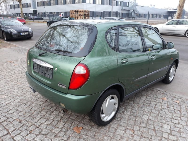 Daihatsu/Дайхатсу Sirion 1.0 4x4 03г.