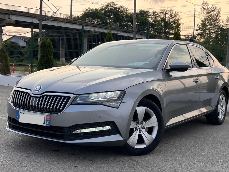 Skoda        superb