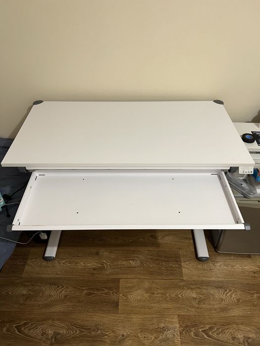 Регулируемо бюро