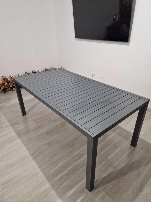 Masa extensibila pentru terasa cu 6 scaune pliabile