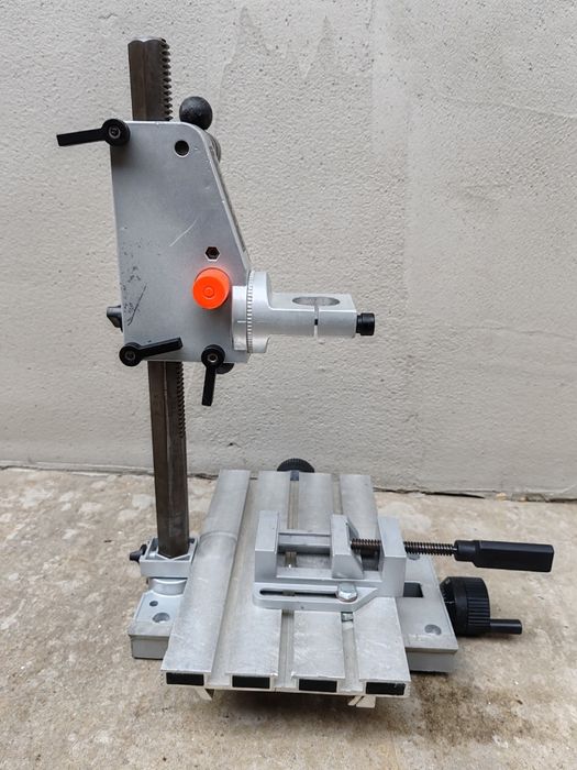 Suport bormașină cu masă reglabilă, Germania