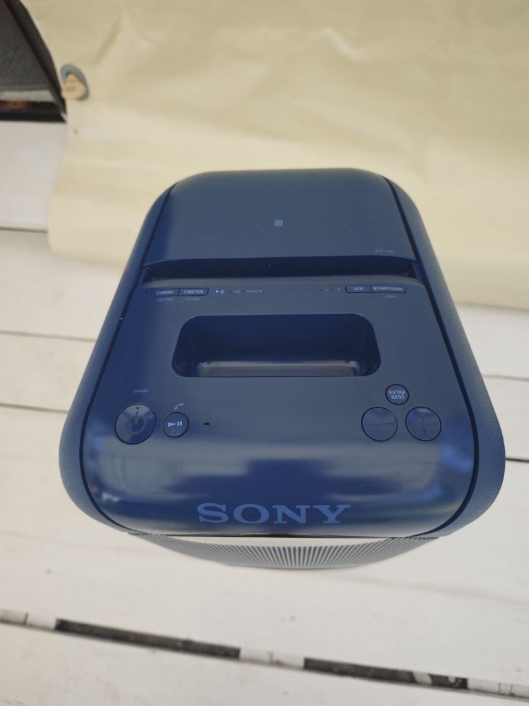 Парти блутут тонколона с батерия SONY