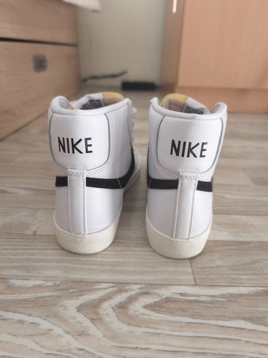 Nike blazer 77 маратонки