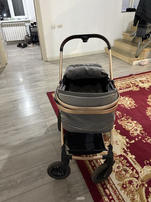 продам коляску по цене уступлю