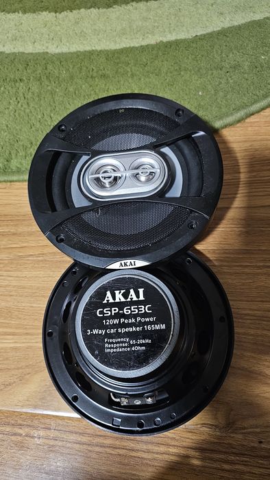 Vând boxe auto negociabil