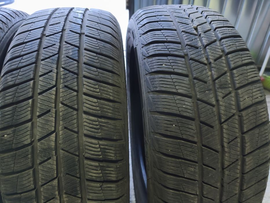 Anvelope iarna 215/60 R17 Barum, Kumho