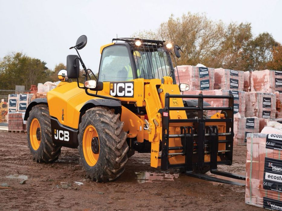 Inchiriere incarcator telescopic/excavator JCB