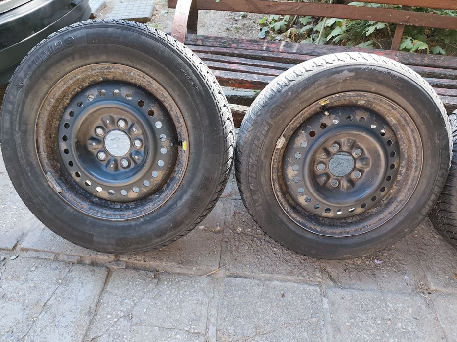 Джанти с гуми R15 за chrysler voyager