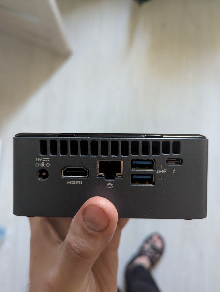 Мини-ПК Intel NUC