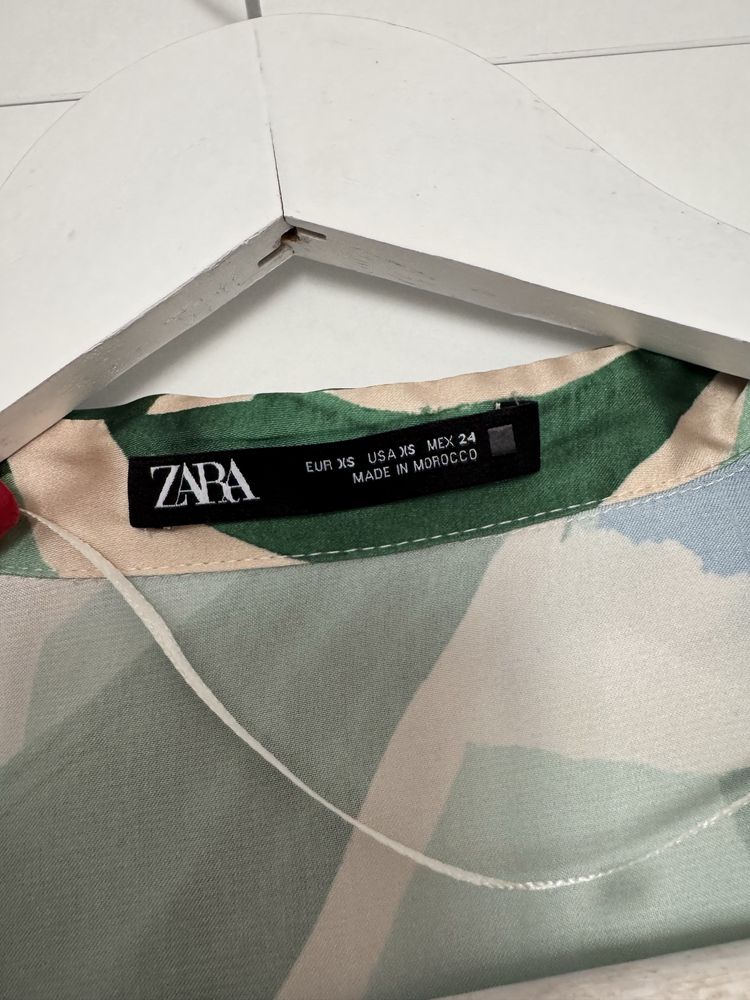 Миди многоцветна рокля с цепка Zara Размер XS