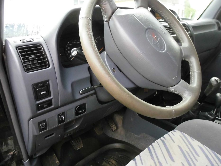Toyota Land Cruiser J90 3000 cc autoutilitara N1