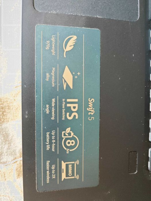 Лаптоп Acer Swift SF514-52T touchscreen