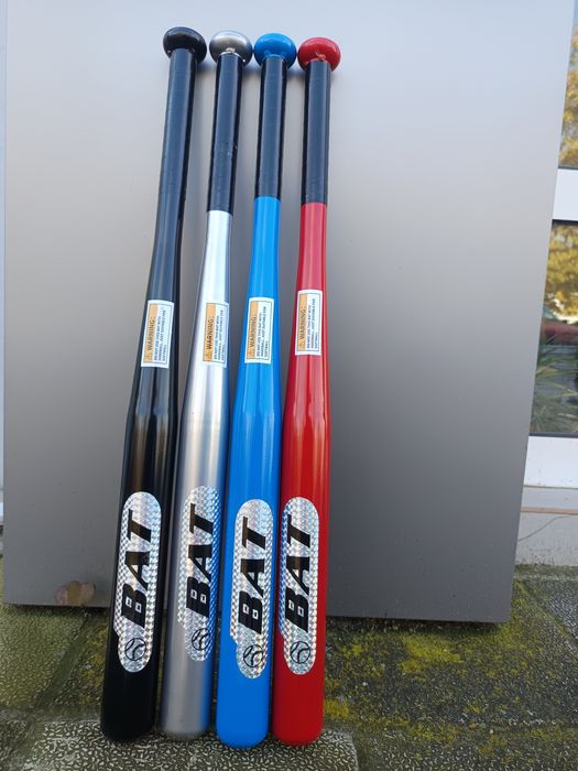 Метална бухалка различни цветове и размери