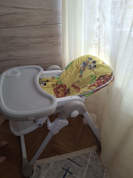 Vând scaun pentru masa