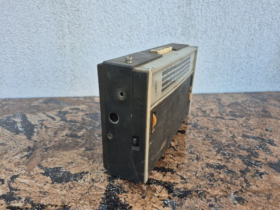 Radio receptor portabil marca Albatros S681T fabricat de Electronica
