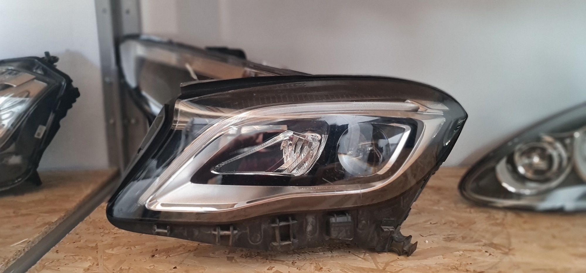 Far stanga mercedes GLA W 156 led high performance