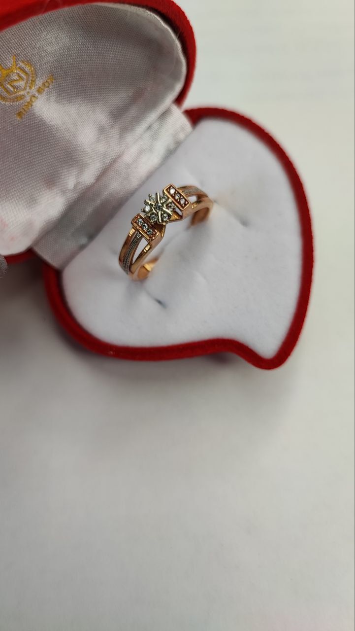 Золотое кольцо 585 по.19 размер