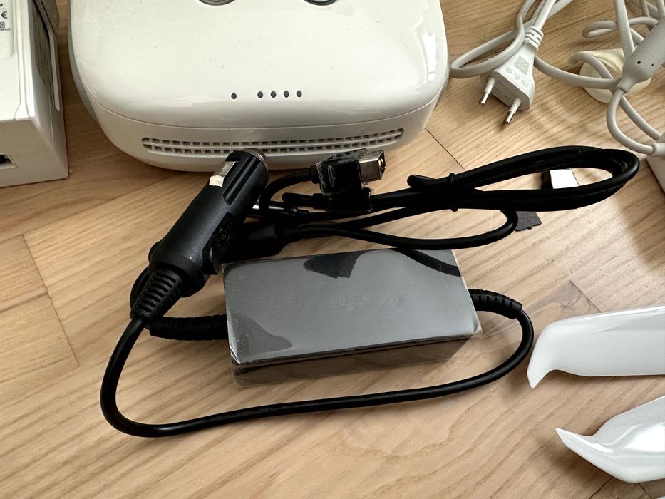 Drona dji Phantom 4 Pro+ V2 Full cutie + multe accesorii