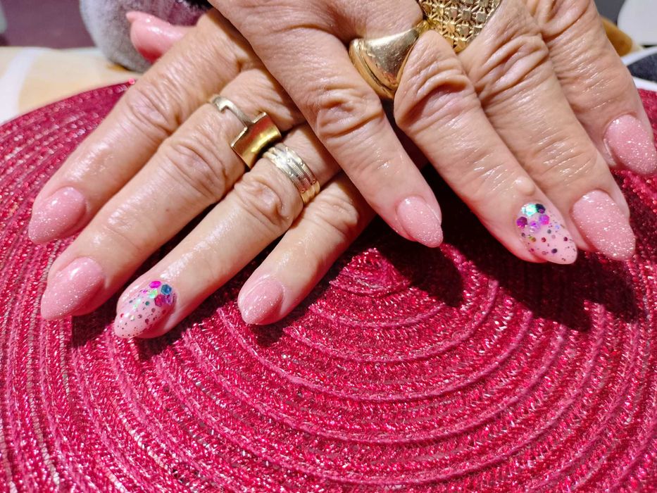 Unghii gel sector 4 Piața Reșița