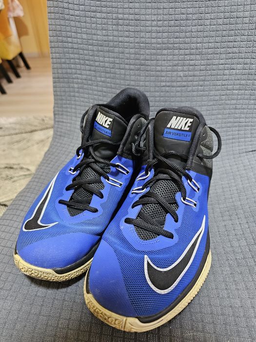 Nike Air Versatile II