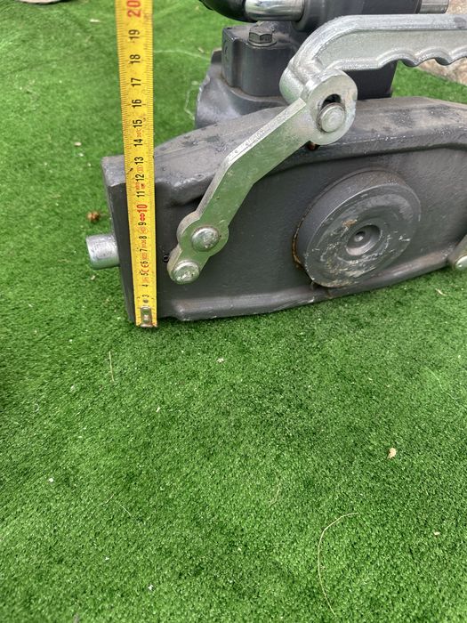 Cuplă si tiranti centrali hidraulic