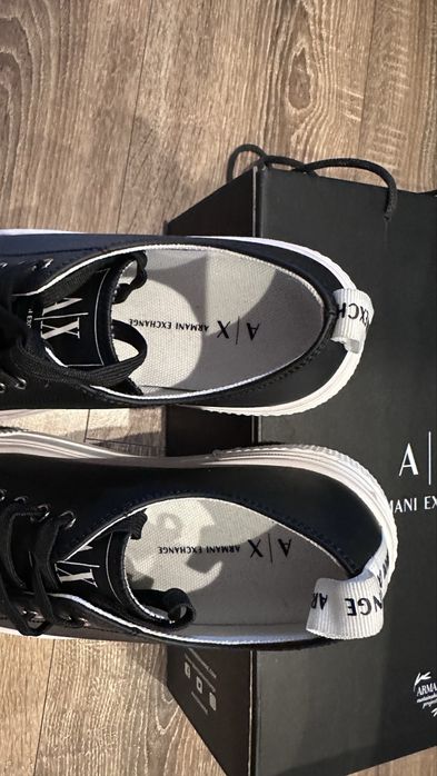 Нови оригинални кецове ARMANI