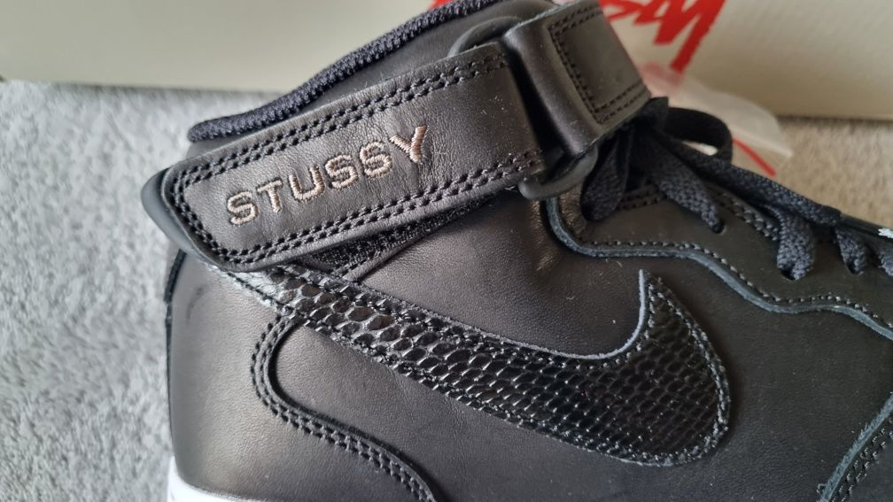 STUSSY x Air Force 1 Mid SP 42 42.5