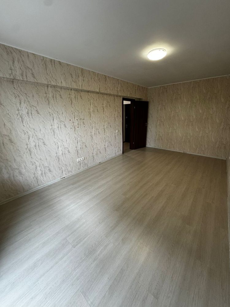 Proprietar vand apartament 2 camere Sector 4