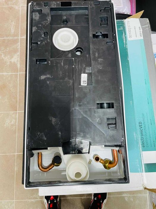 Încălzitor de apă instantaneu electronic, Vaillant VED E 24/8