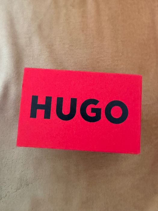 Hugo часовник нов 1530187