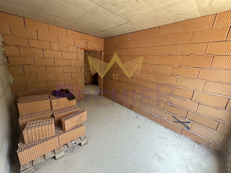 Продава се Двустаен апартамент в София, Люлин 4 - 65 кв.м за 1816 €/кв.м - Снимка #2