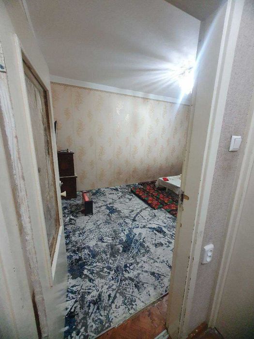 Чиланзар 19 квартал 2/1/4 50м2 без ремонта TL