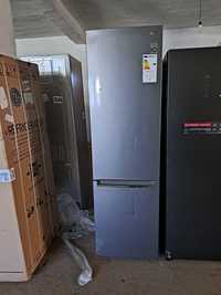 203 см.Нов инверторен хладилник с фризер LG 384 литра