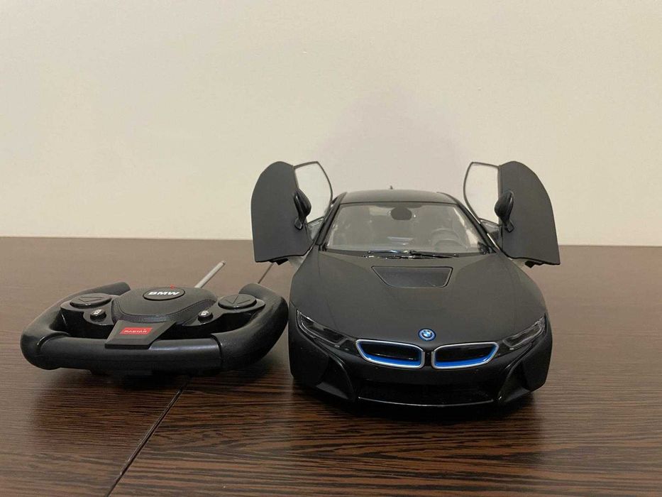 Masinuta cu telecomanda Rastar BMW i8