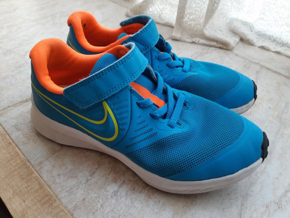 Детски оригинални маратонки NIKE