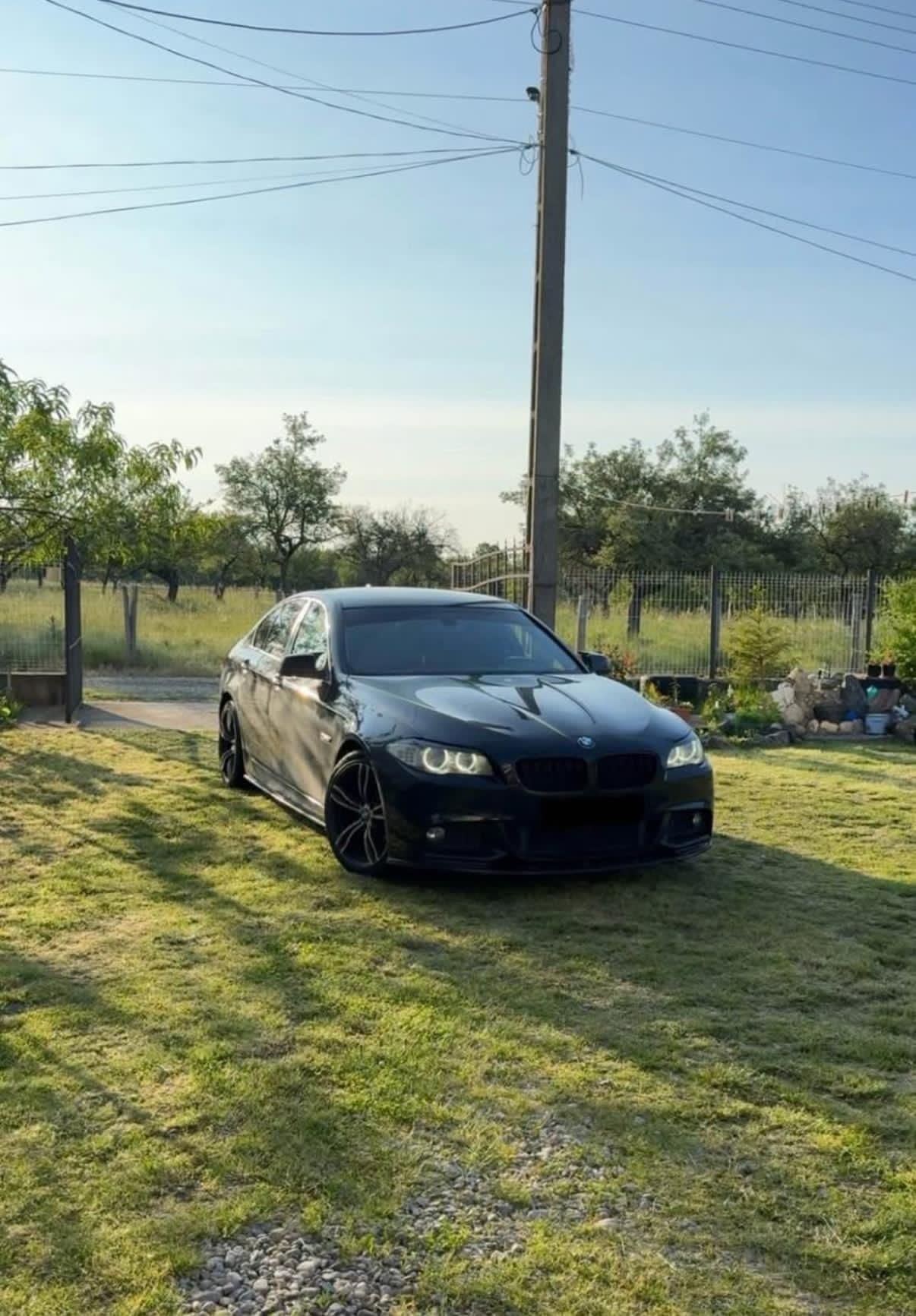 Vând BMW f 10 impecabil