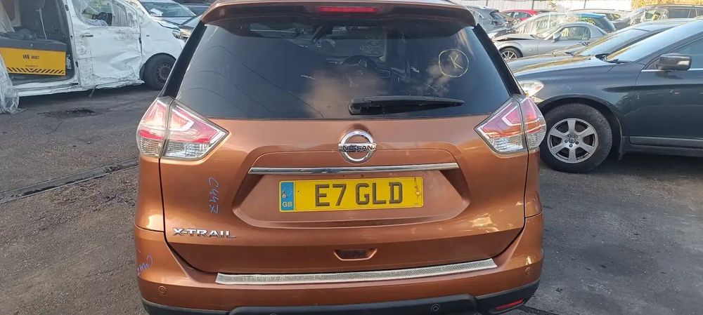 Dezmembrari / Dezmembrez Nissan X-Trail 1.6 R9M cutie viteze manuală cod culoare EAR