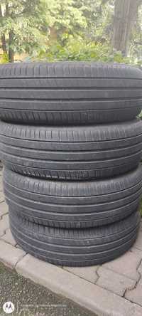 Michelin 215/65 R17 vara rulate. DOT 4418