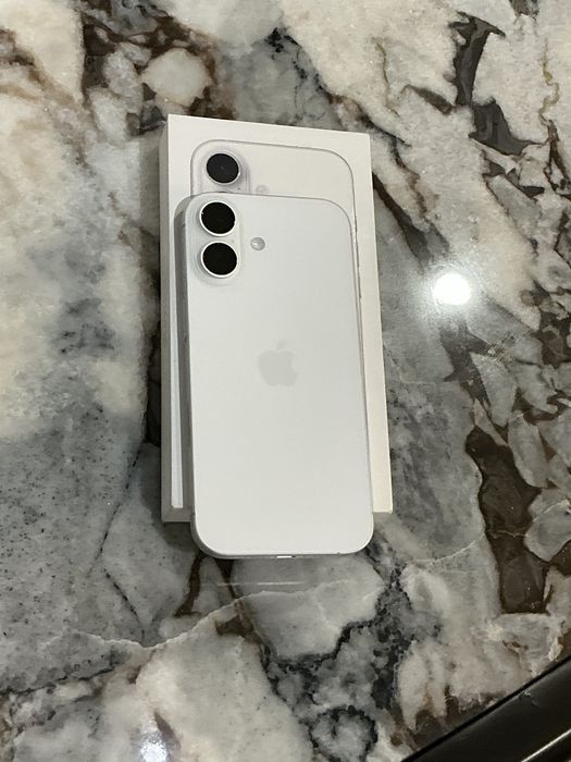 IPhone 17 256 gb white